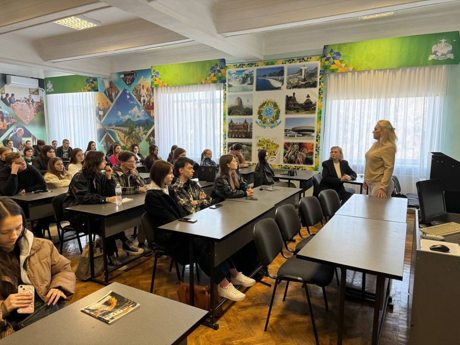 Презентація програми оплачуваного стажування в Болгарії для студентів УМСФ